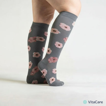 VenoCare Plus® - Pastelowe Kwiaty Skarpety Kompresyjne Plus Size - VitaCare - 