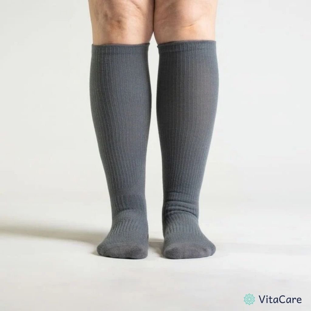 VenoCare Plus® - Szare Skarpety Kompresyjne Plus Size - VitaCare - 