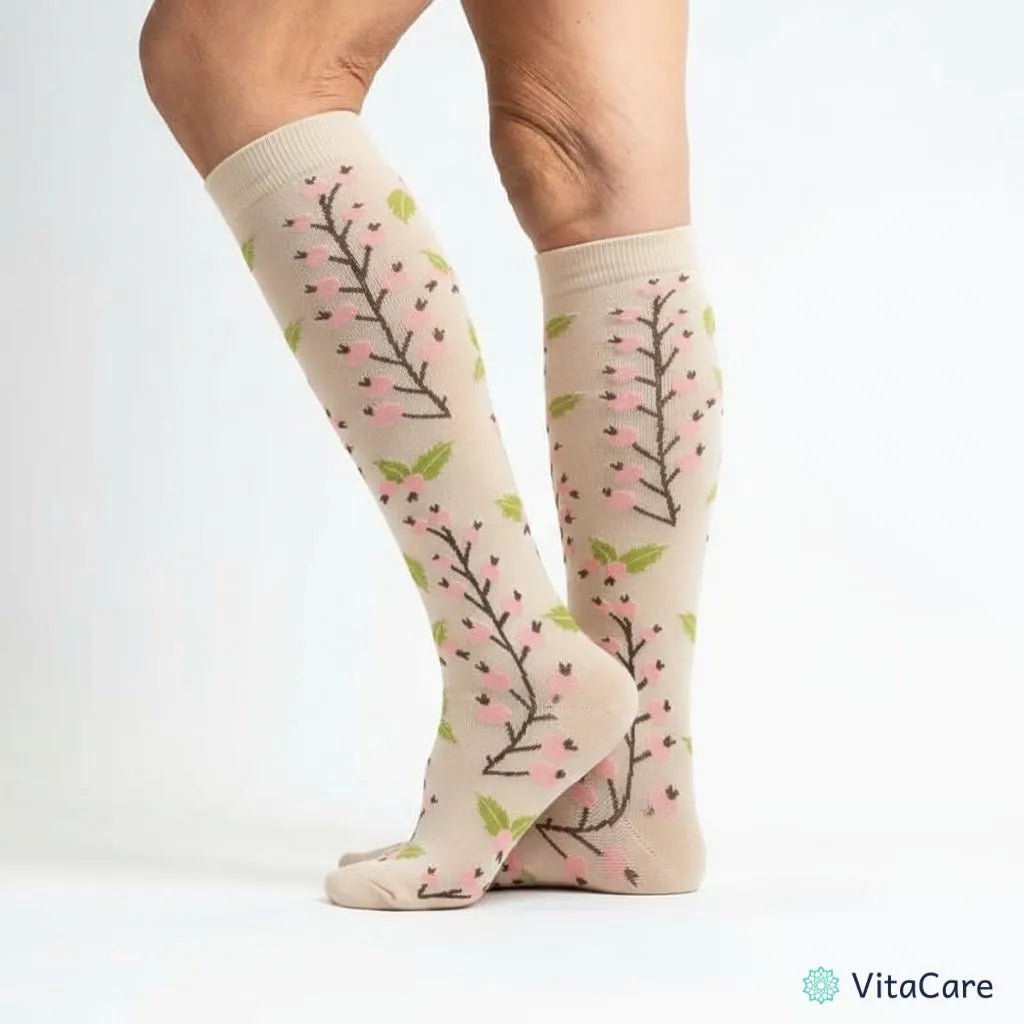 VenoComfort® – Skarpety Kompresyjne na Obrzęki, Żylaki i Ból (Kremowa Gałązka) - VitaCare - 