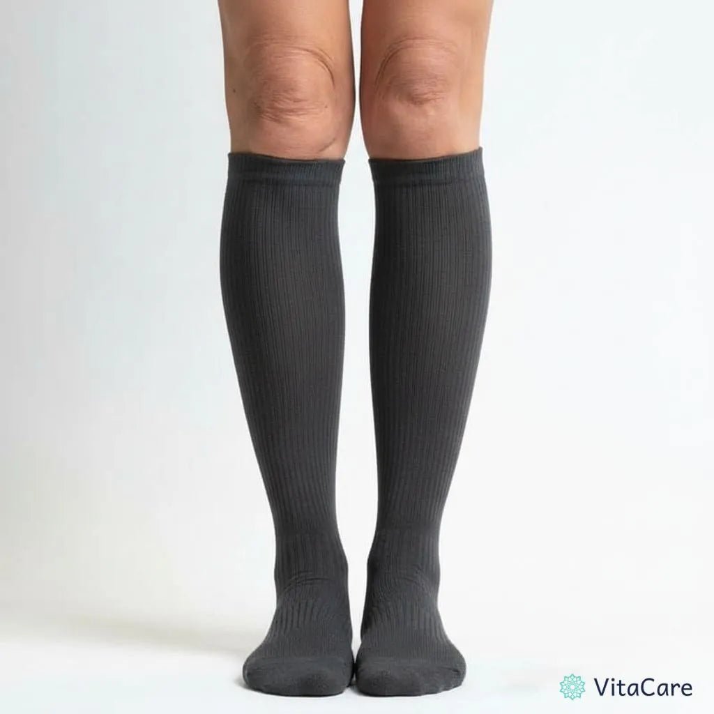 VenoComfort® – Skarpety Kompresyjne na Obrzęki, Żylaki i Ból (Szare) - VitaCare - 